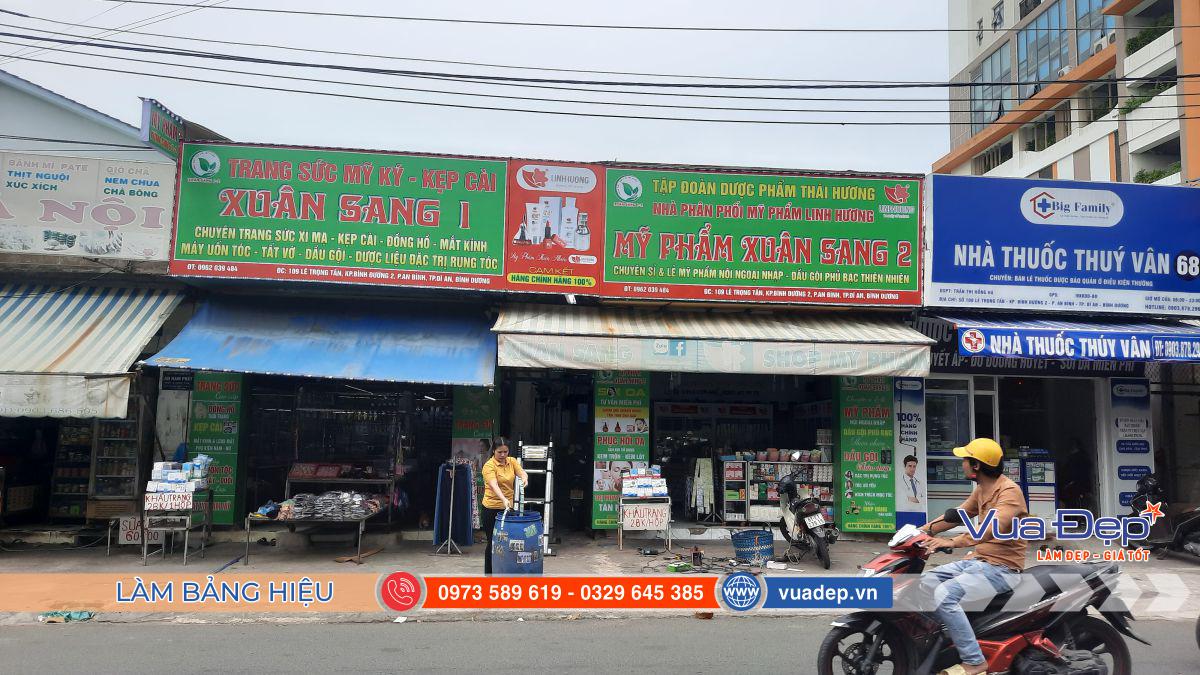 Bảng hiệu bạt không gân