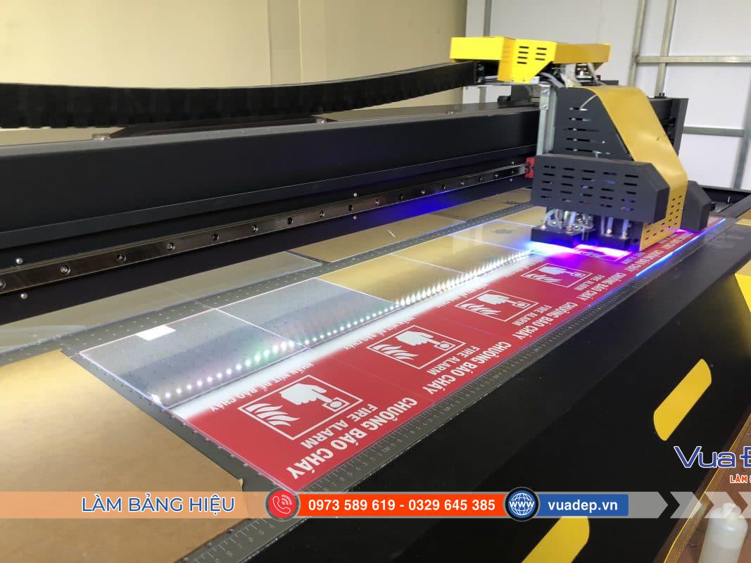 công nghệ in uv